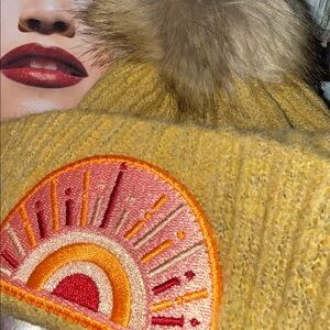 🌹 ☀️ 🌹• 🧶 Virginia Wolf x Messy Hair, Don’t Care Vibes 👅